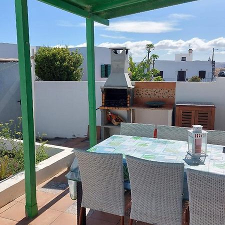 דירות Munique Casa Antonia Reyes, A La Sombra De Famara מראה חיצוני תמונה
