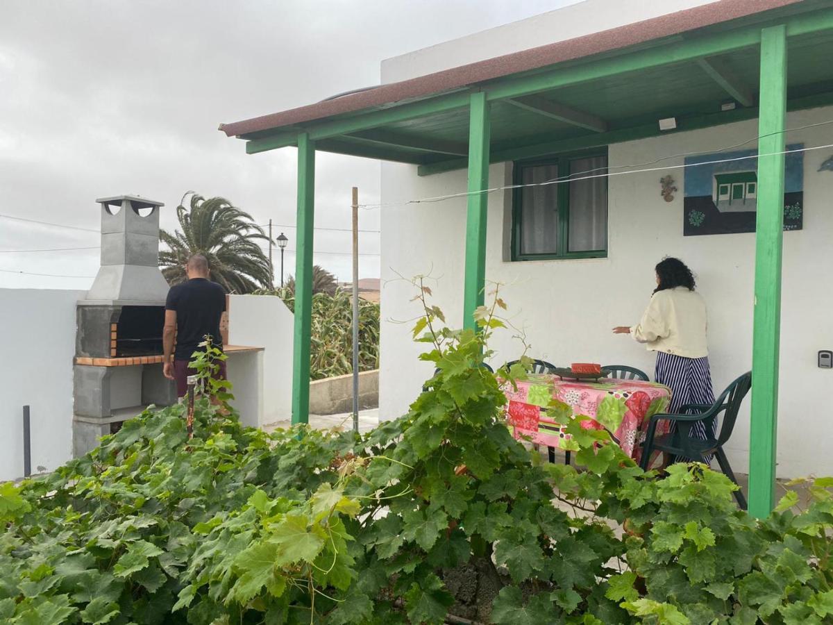 דירות Munique Casa Antonia Reyes, A La Sombra De Famara מראה חיצוני תמונה