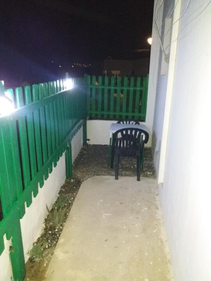 דירות Munique Casa Antonia Reyes, A La Sombra De Famara מראה חיצוני תמונה