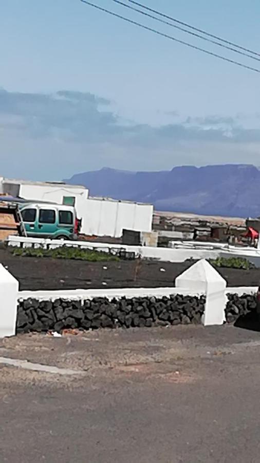 דירות Munique Casa Antonia Reyes, A La Sombra De Famara מראה חיצוני תמונה