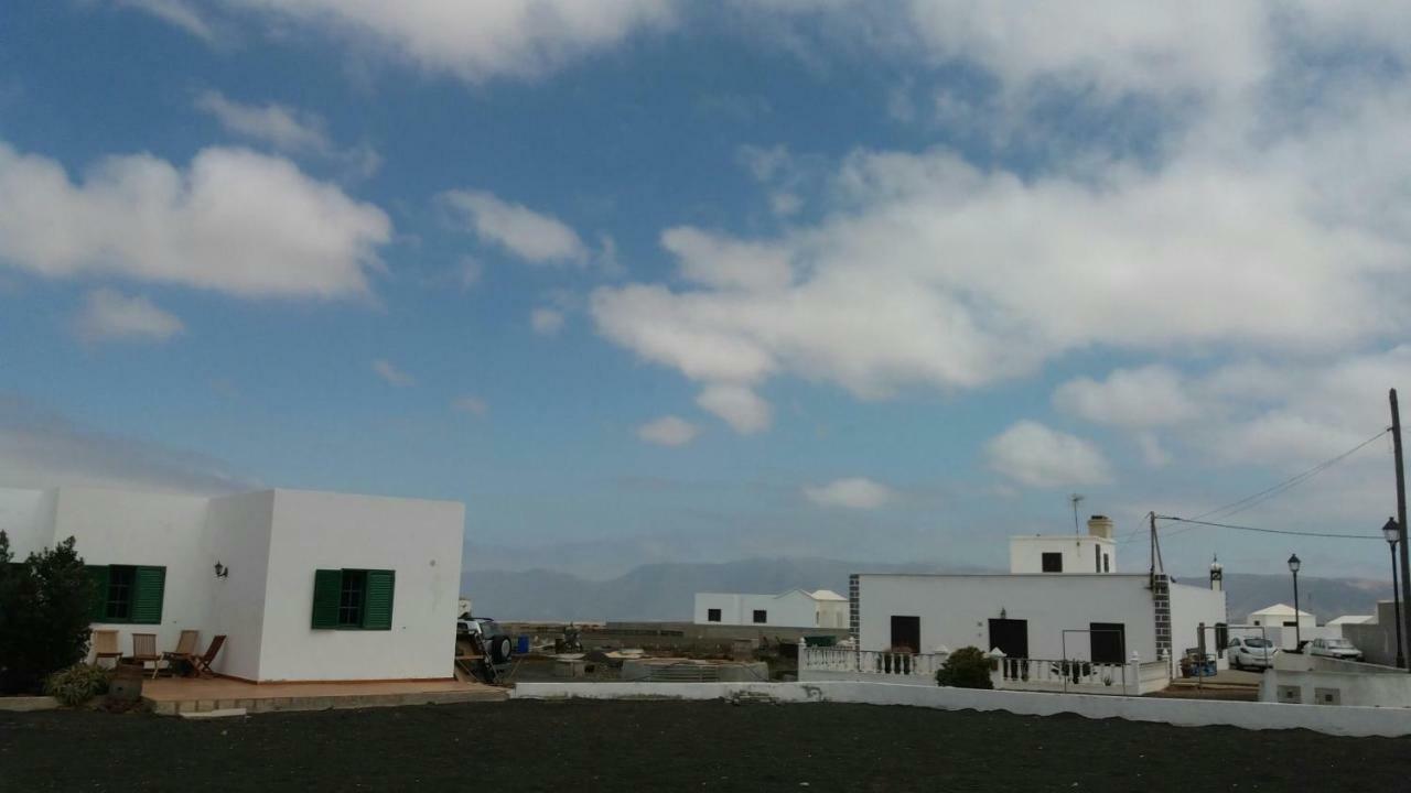 דירות Munique Casa Antonia Reyes, A La Sombra De Famara מראה חיצוני תמונה